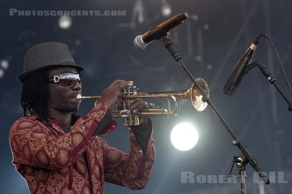 SEUN KUTI - 2011-06-25 - PARIS - Hippodrome de Longchamp - 